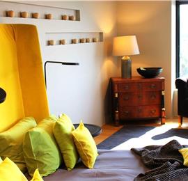 11 Bedroom Villa with Outdoor Pool and Indoor Penthouse Pool near Pula, sleeps 22-26